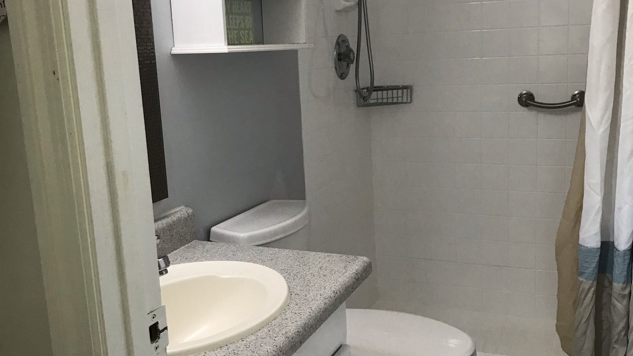 Photo of Bathroom in Avon By The Sea