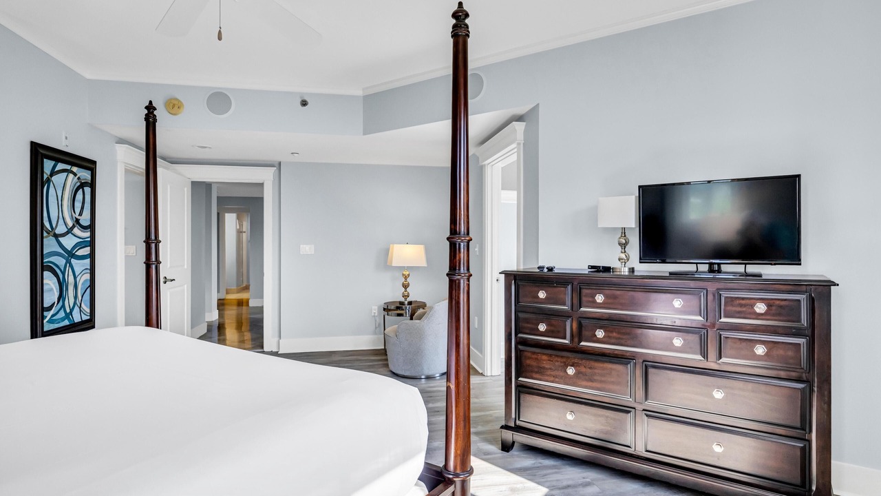 Photo of Bedroom in Baytowne Wharf