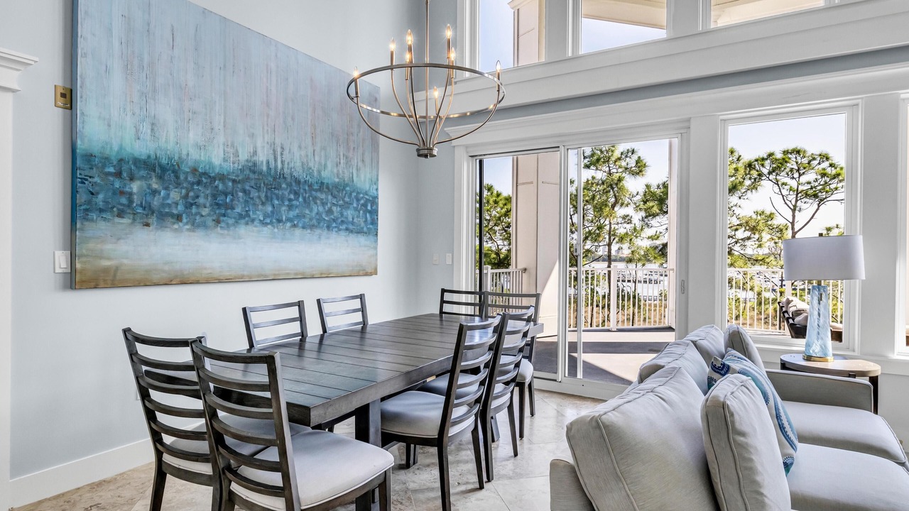 Photo of Livingroom in Baytowne Wharf