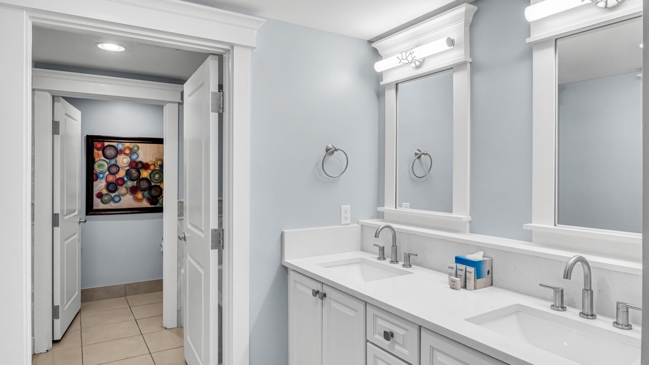 Photo of Bathroom in Baytowne Wharf