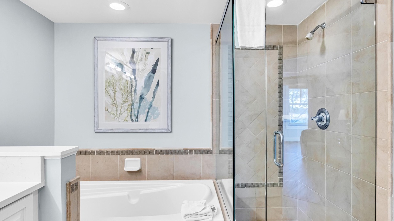 Photo of Bathroom in Baytowne Wharf