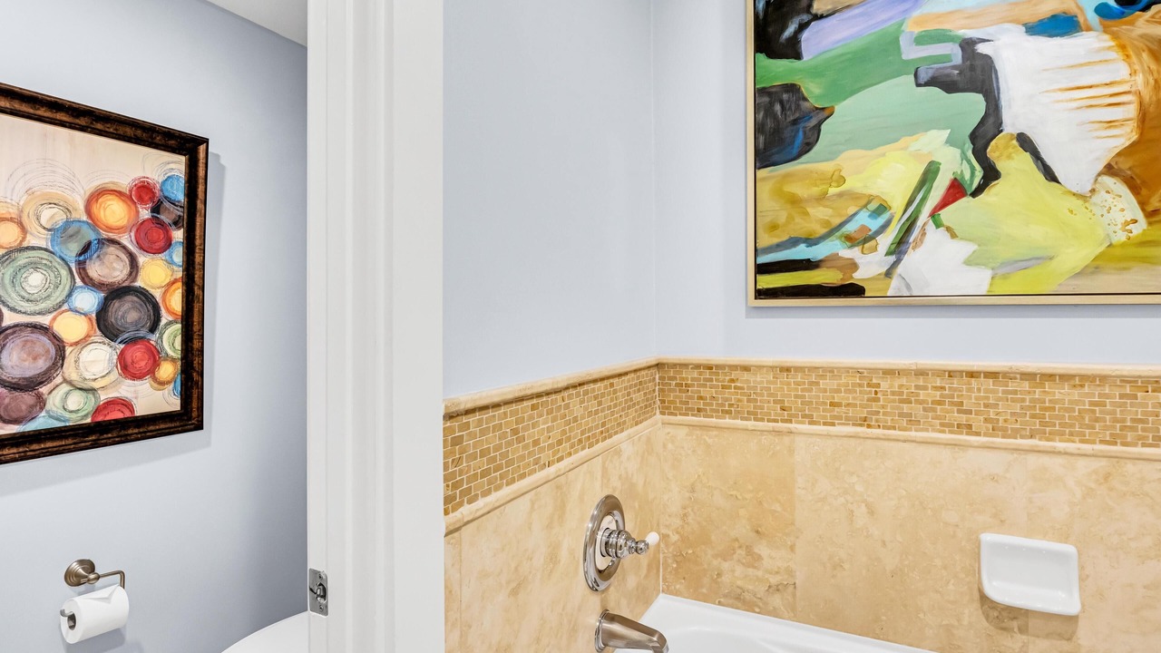 Photo of Bathroom in Baytowne Wharf