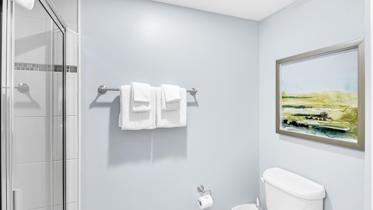 Photo of Bathroom in Baytowne Wharf