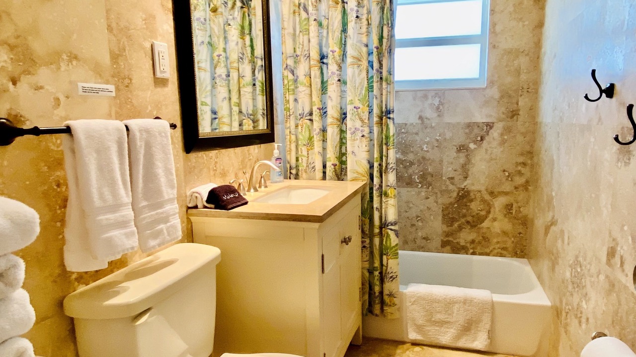 Photo of Bathroom in Northwood Shores