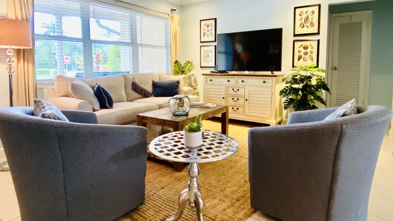 Photo of Livingroom in Northwood Shores