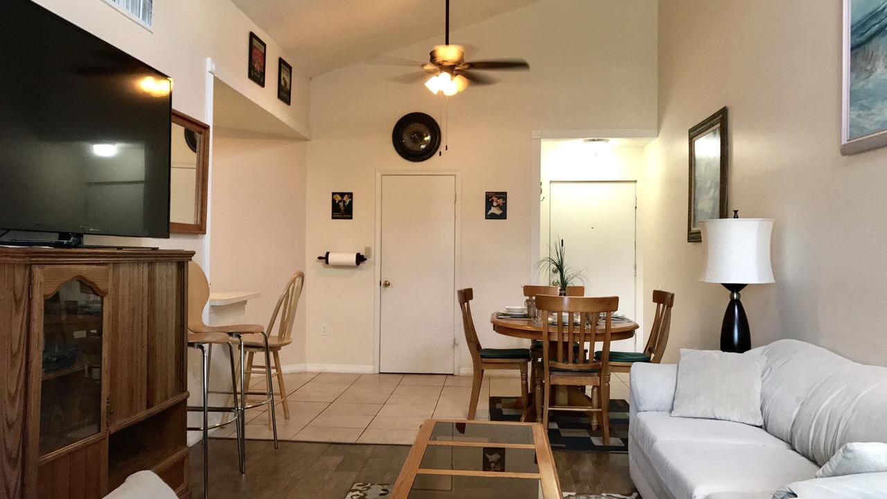 Photo of Livingroom in Ventura
