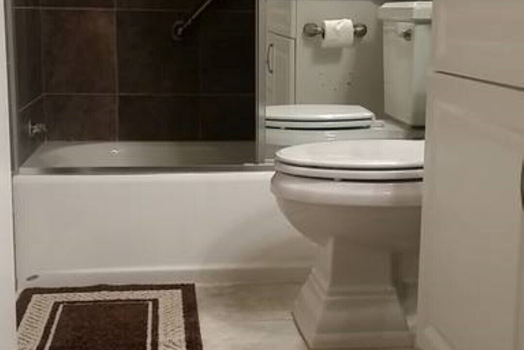 Photo of Bathroom in Edgewater