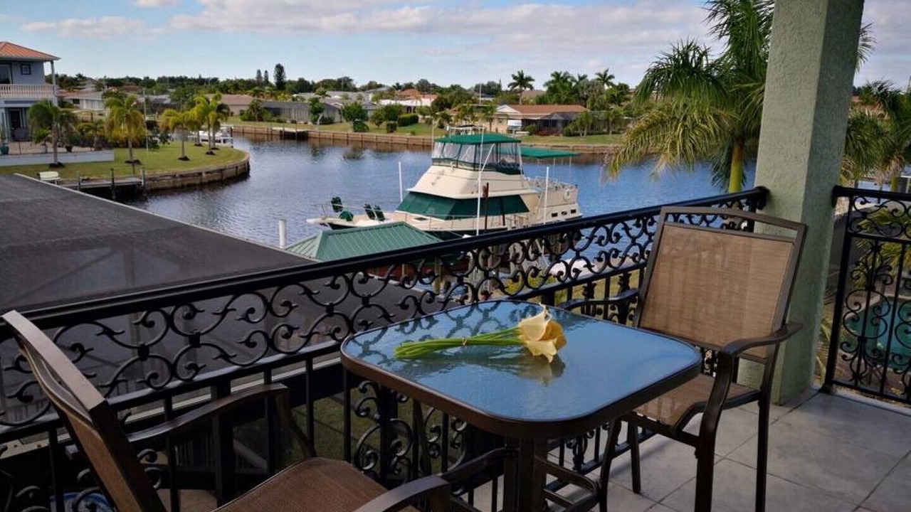 Photo of Patio Balcony in Edgewater