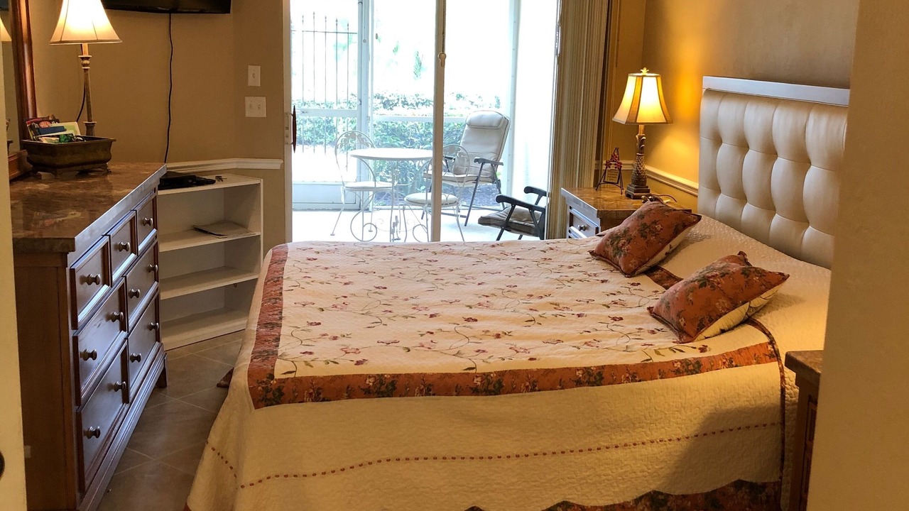Photo of Bedroom in Estero