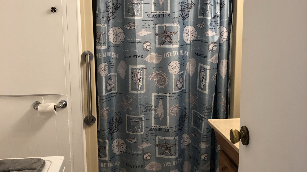 Photo of Bathroom in Signal Cove