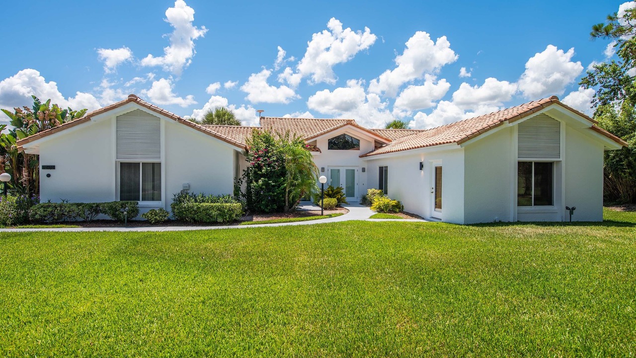 Photo of Outdoor in Groveland