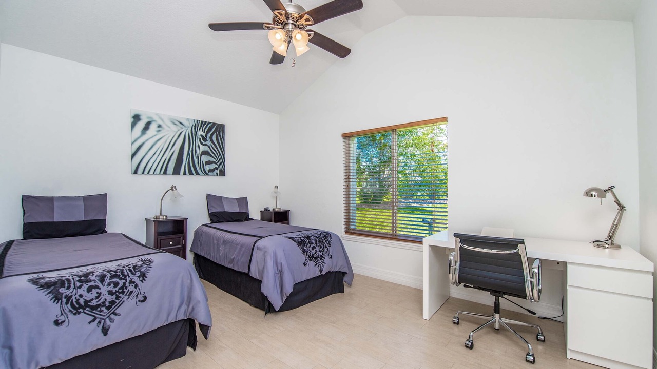 Photo of Bedroom in Groveland