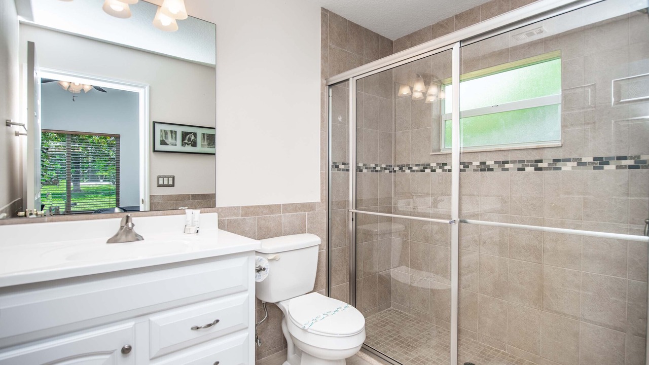 Photo of Bathroom in Groveland