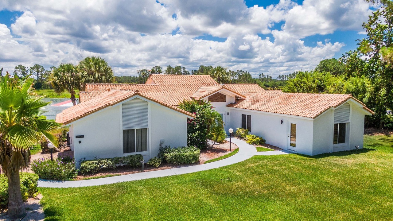 Photo of Outdoor in Groveland