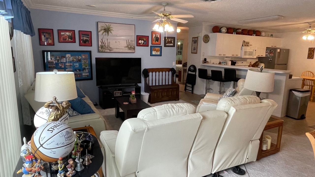 Photo of Livingroom in Lady Lake