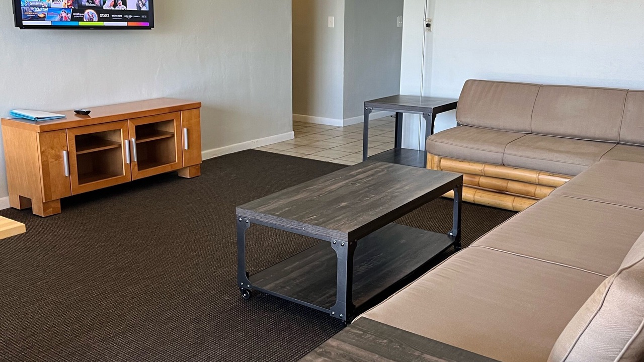 Photo of Livingroom in Ludlam