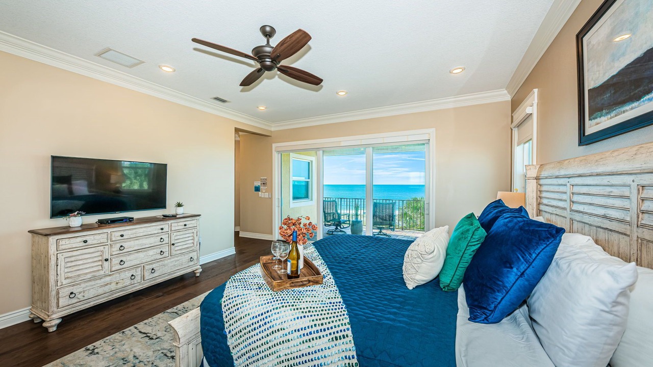 Photo of Bedroom in Treasure Island