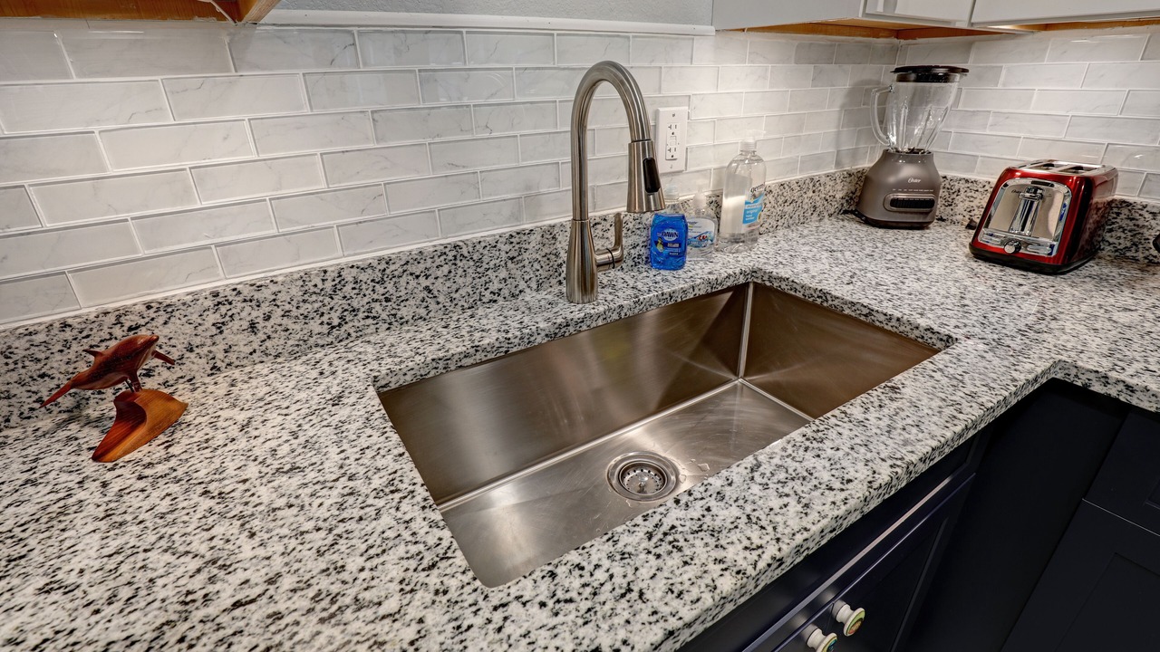 Photo of Kitchen in Mid Island