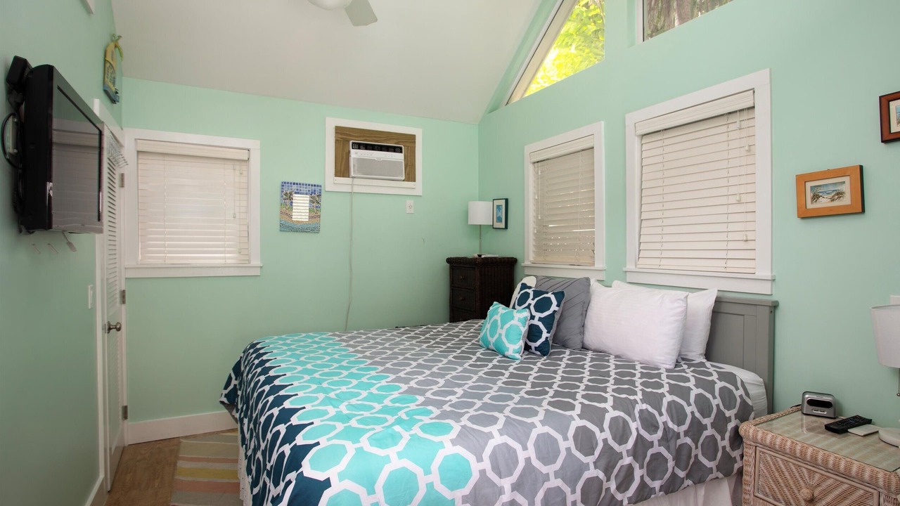 Photo of Bedroom in Historic Seaport