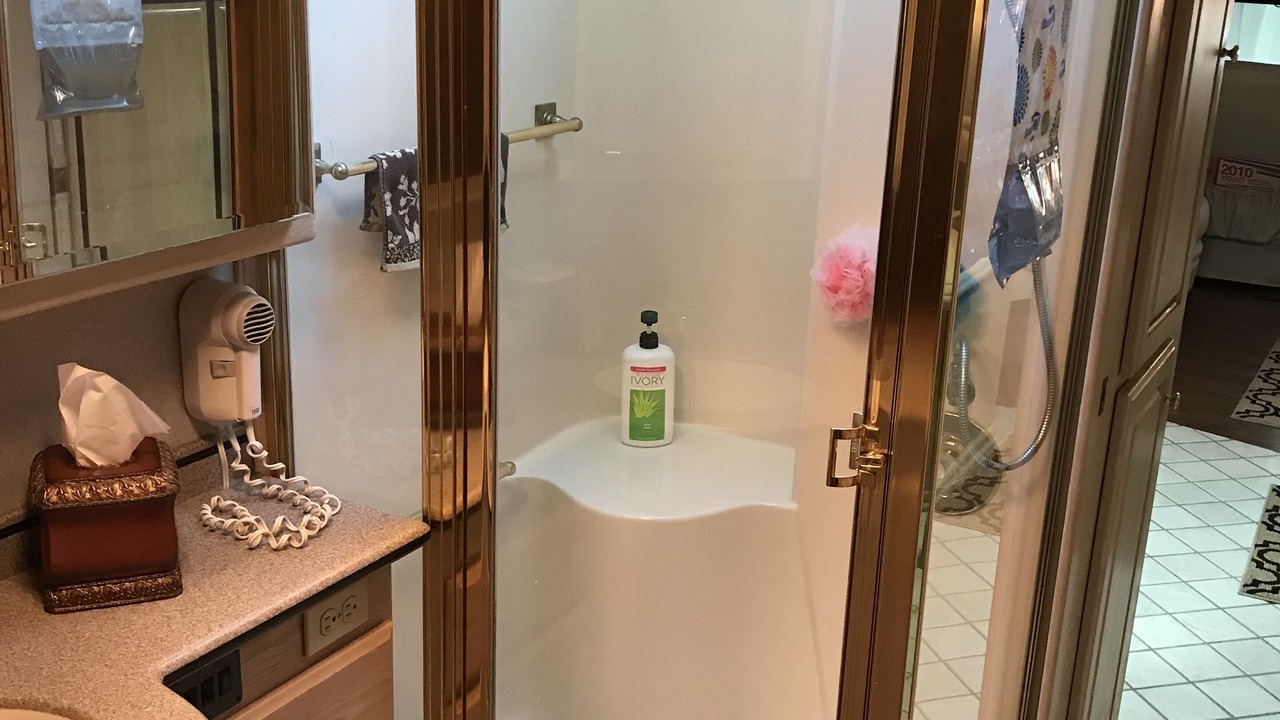 Photo of Bathroom in Ridge Wood Heights