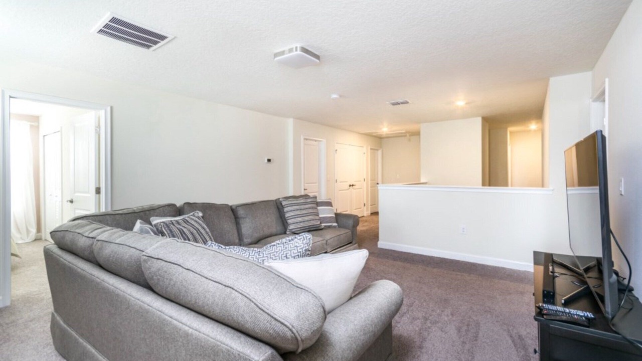 Photo of Livingroom in Davenport