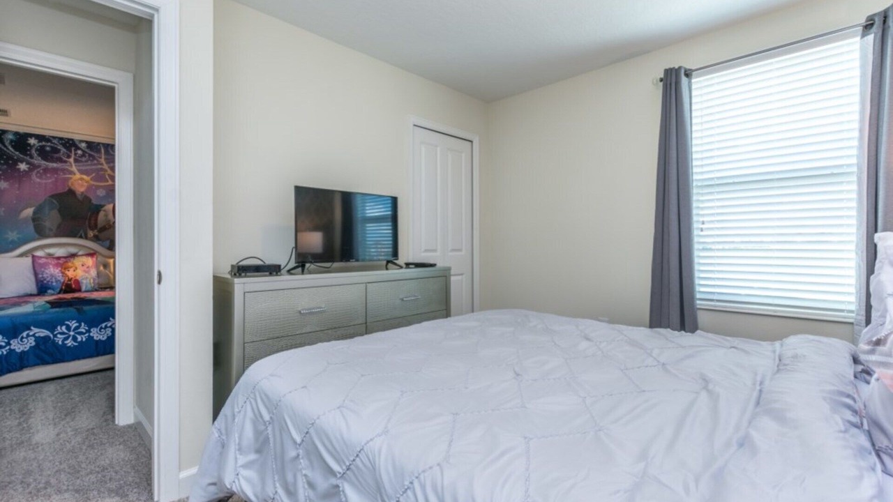 Photo of Bedroom in Davenport