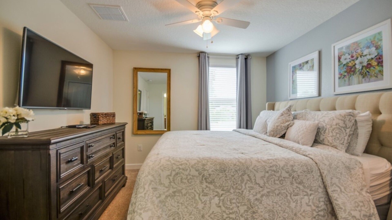 Photo of Bedroom in Davenport