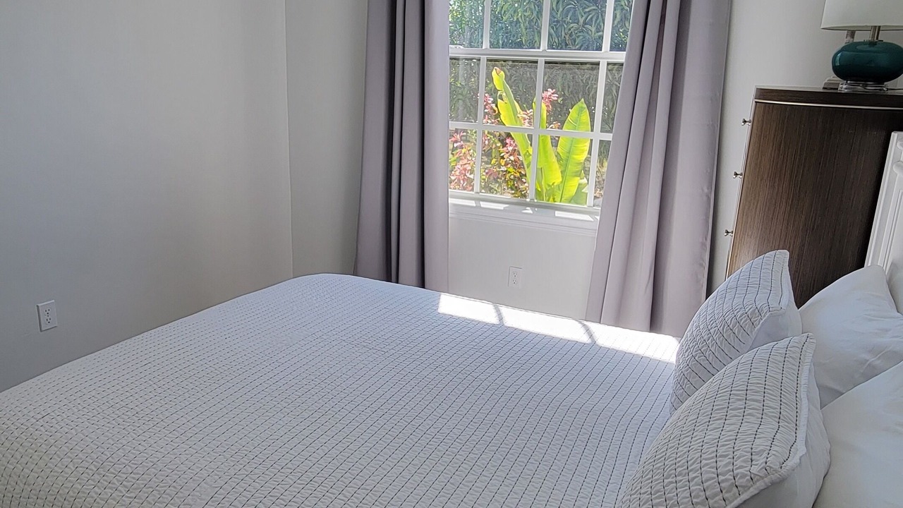 Photo of Bedroom in Oakes Estates