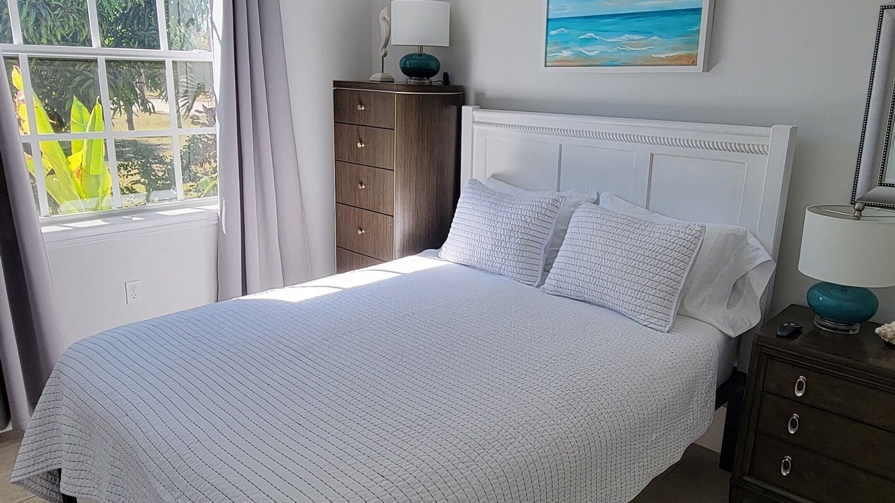 Photo of Bedroom in Oakes Estates