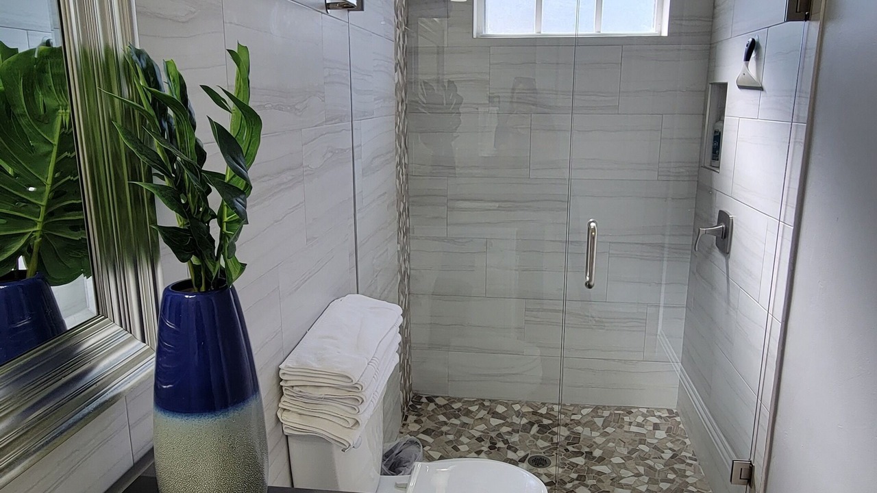 Photo of Bathroom in Oakes Estates