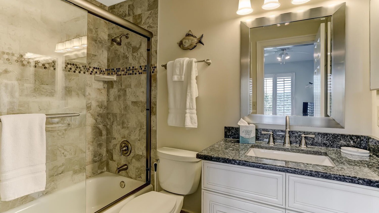 Photo of Bathroom in Amelia City