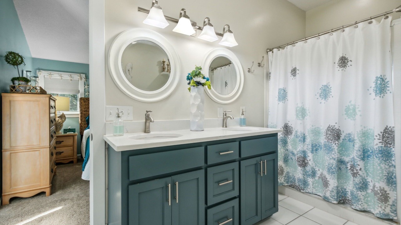 Photo of Bathroom in Fernandina Beach