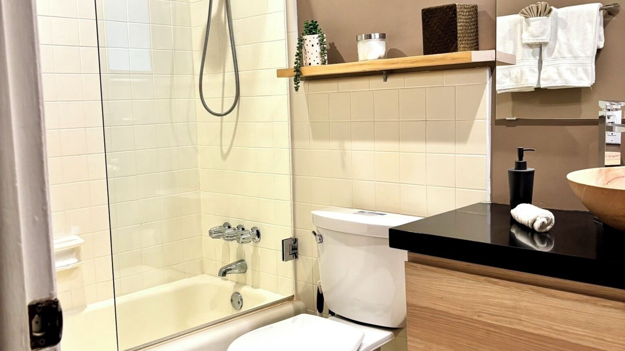 Photo of Bathroom in Coral Ridge Isles