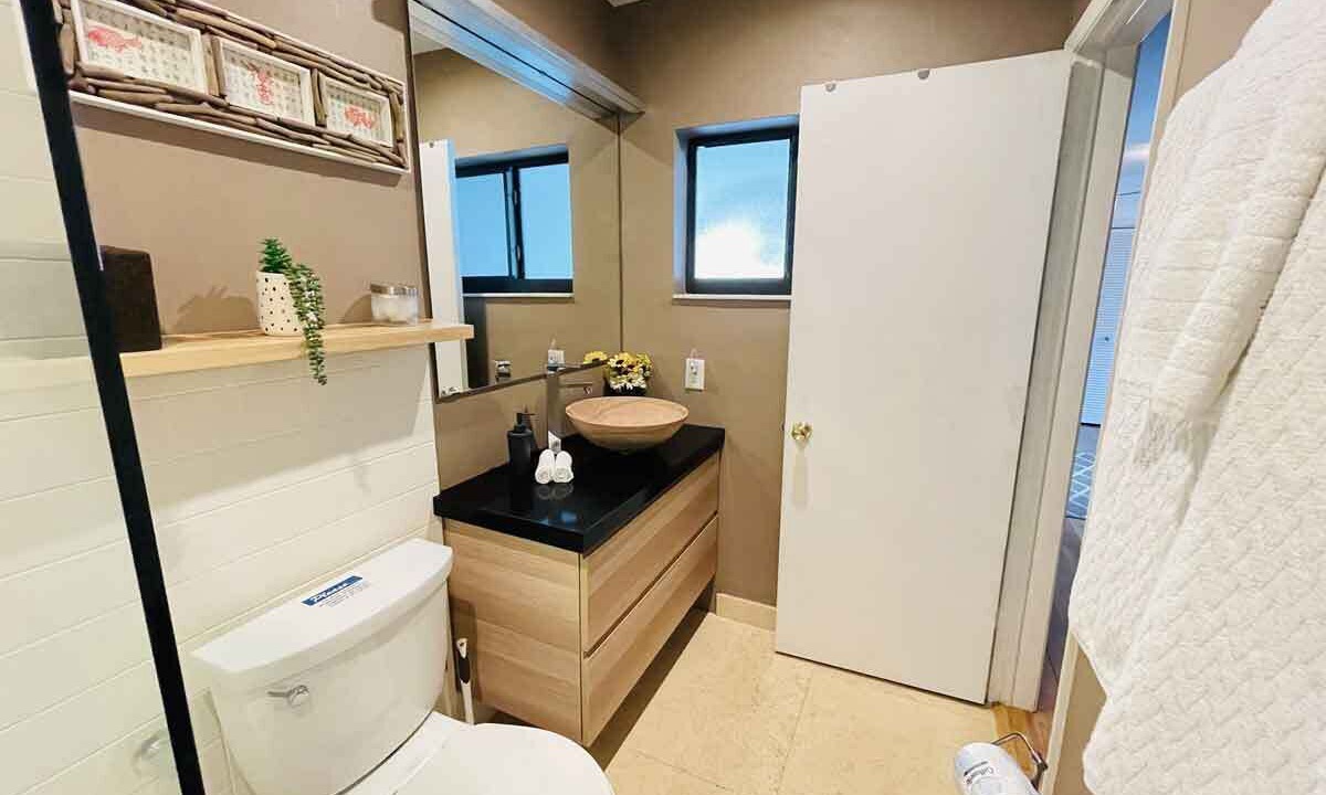 Photo of Bathroom in Coral Ridge Isles
