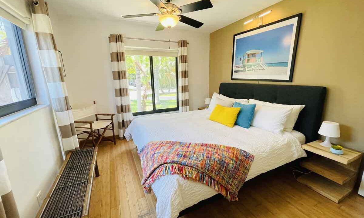 Photo of Bedroom in Coral Ridge Isles