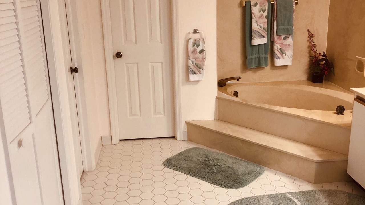 Photo of Bathroom in Pelican Bay