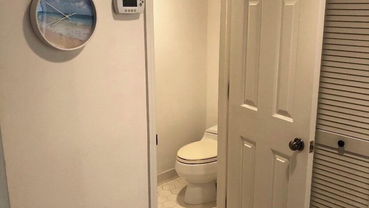 Photo of Bathroom in Pelican Bay