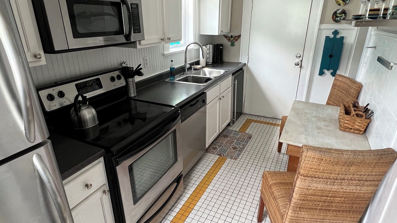 Photo of Kitchen in Crescent Lake