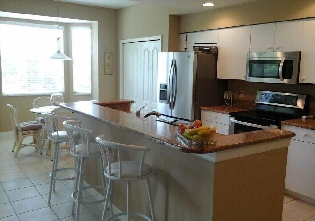 Photo of Kitchen in Stoneybrook