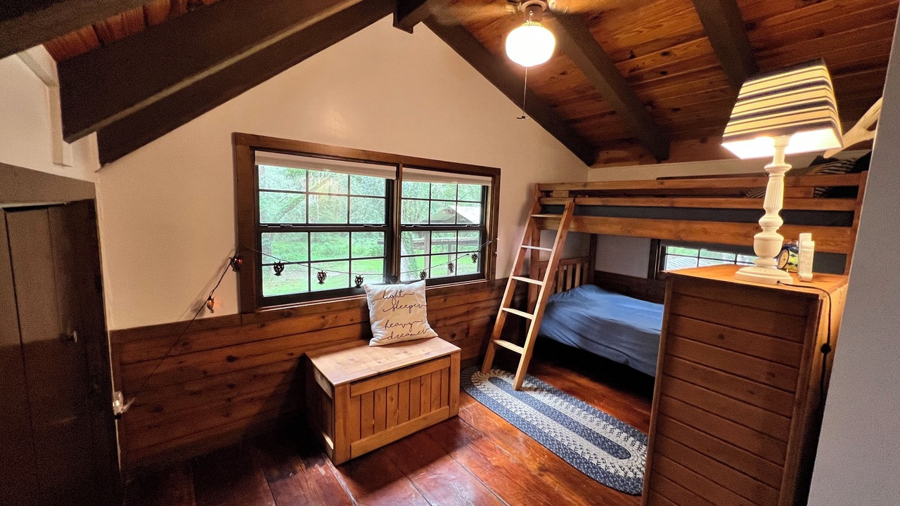 Photo of Bedroom in Mayo