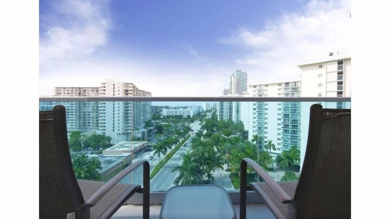 Photo of Patio Balcony in Hollywood South Central Beach