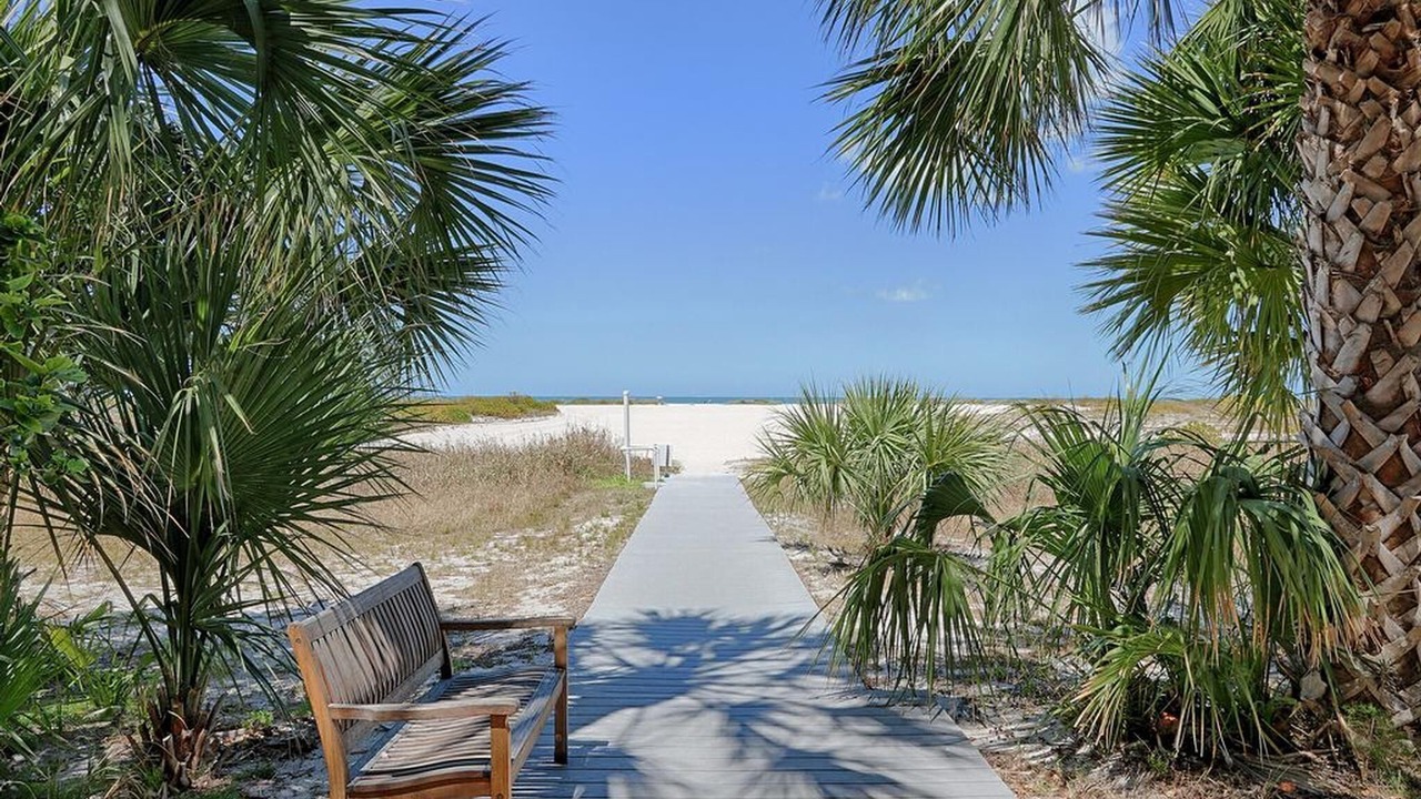 Photo of Others in Sand Key