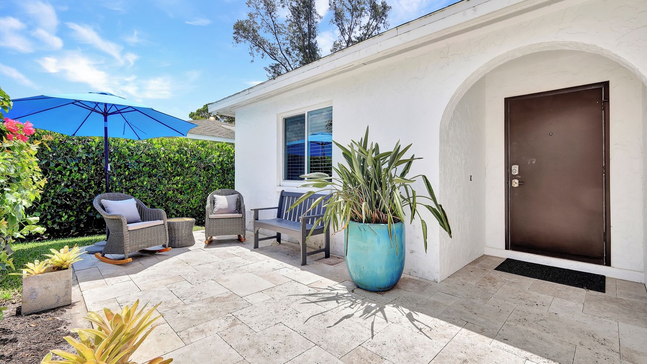 Photo of Patio Balcony in Connors