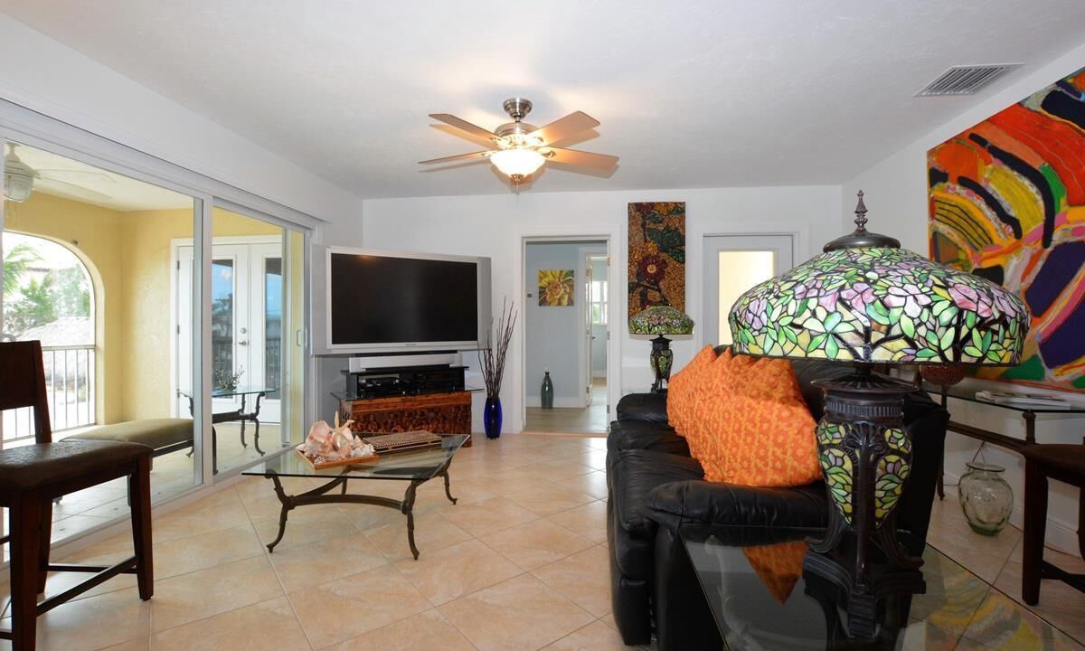 Photo of Livingroom in Marathon