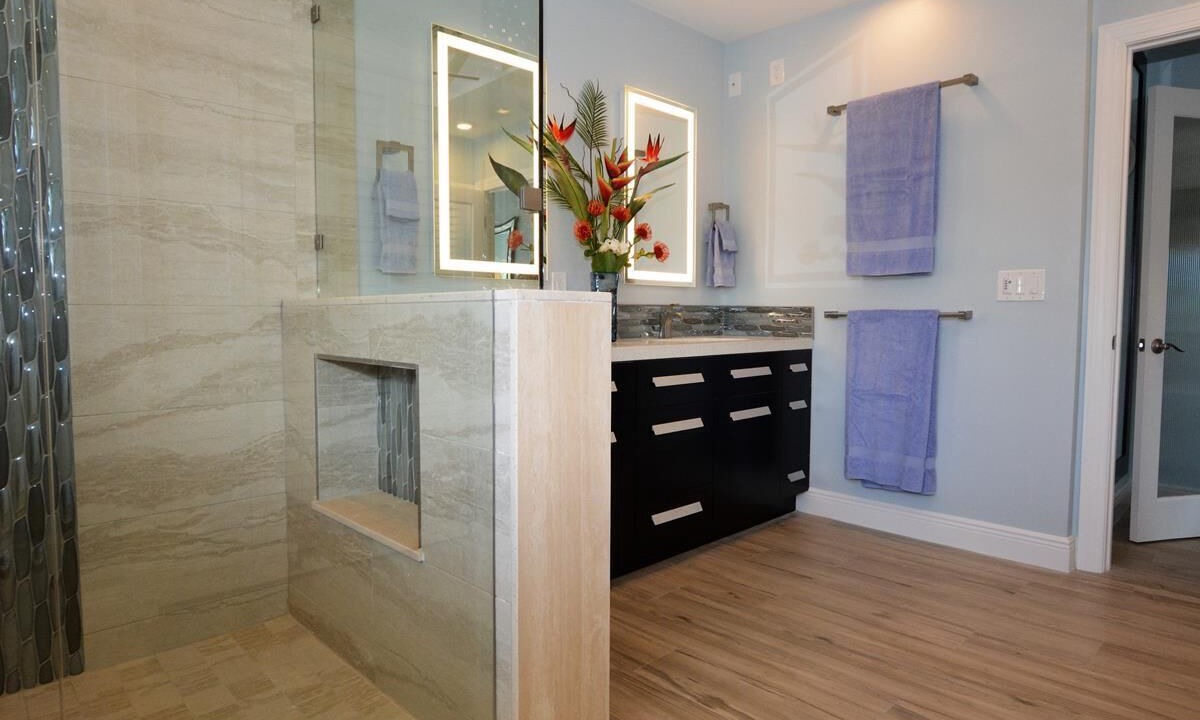 Photo of Bathroom in Marathon