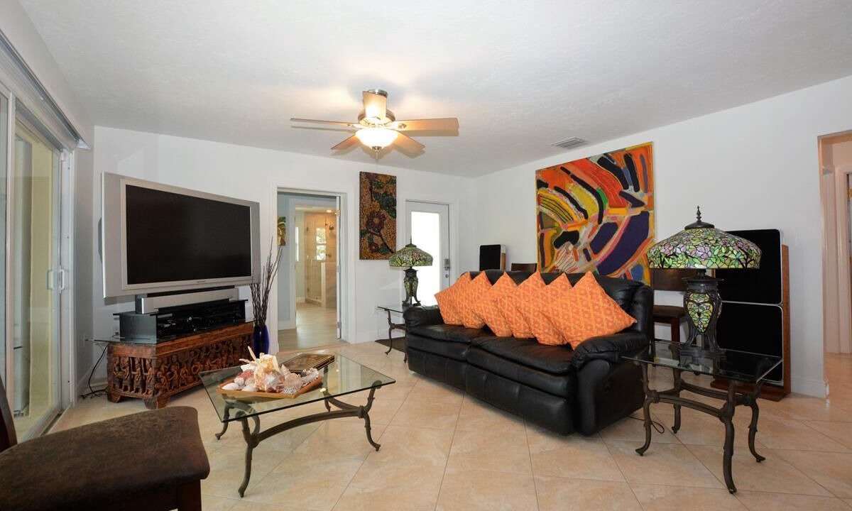 Photo of Livingroom in Marathon