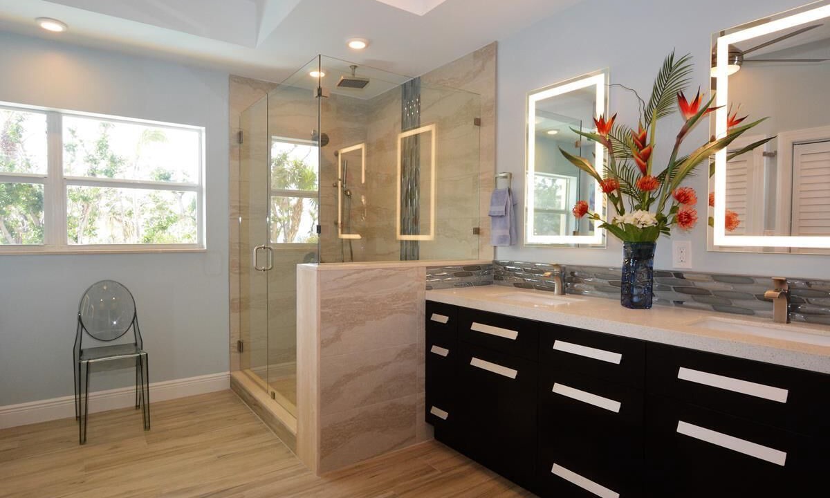 Photo of Bathroom in Marathon