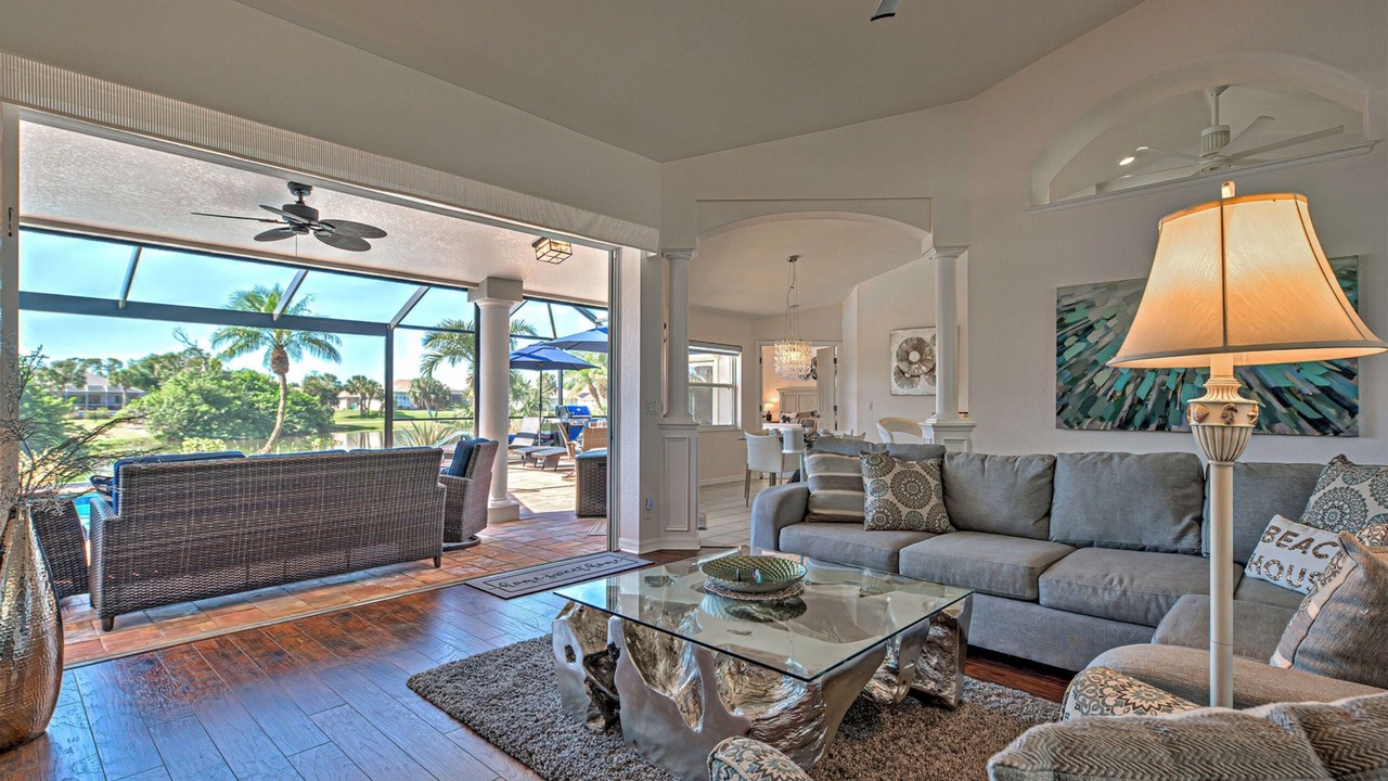 Photo of Livingroom in Long Meadow