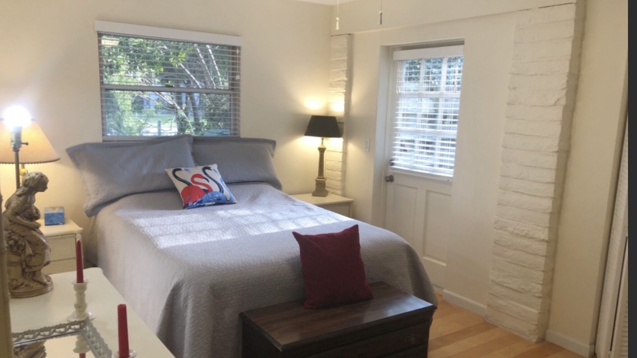 Photo of Bedroom in Downtown