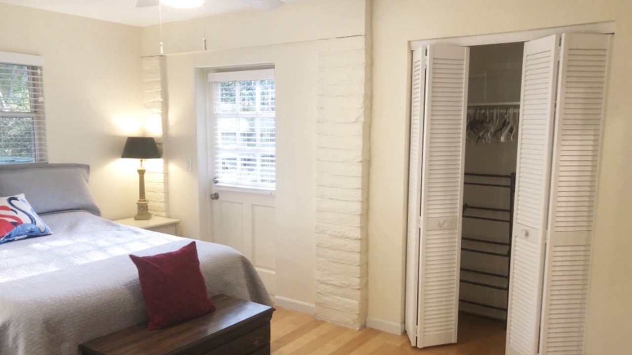 Photo of Bedroom in Downtown